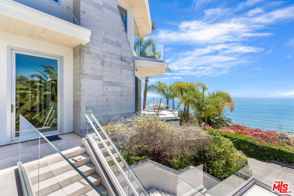 200 Arno Way - Photo 1