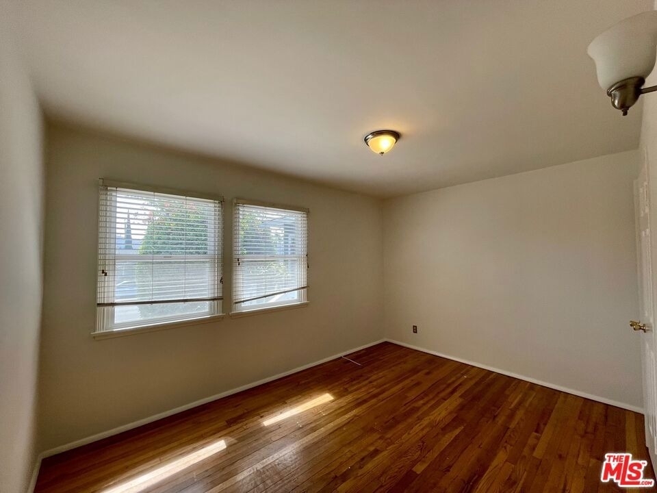 5954 W 85th Place - Photo 17