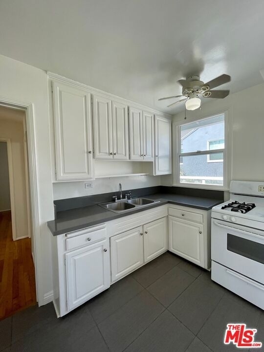 5954 W 85th Place - Photo 8