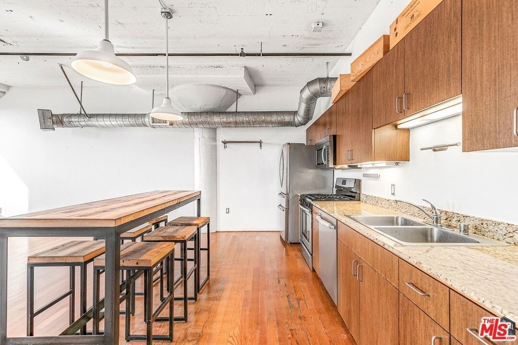 200 N San Fernando Road - Photo 1