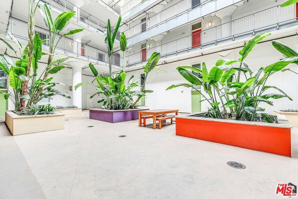 200 N San Fernando Road - Photo 14