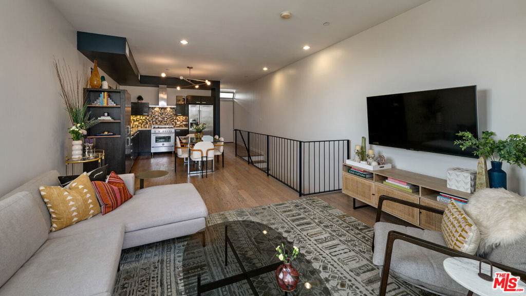751 N Fairfax Avenue - Photo 3