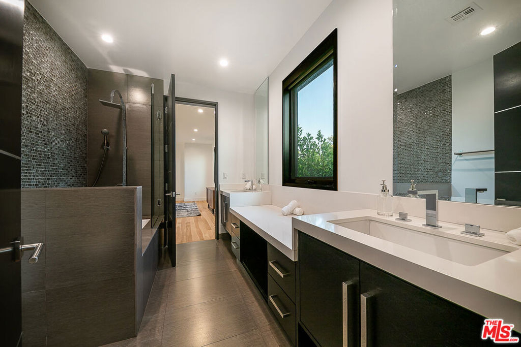 419 N Edinburgh Avenue - Photo 25