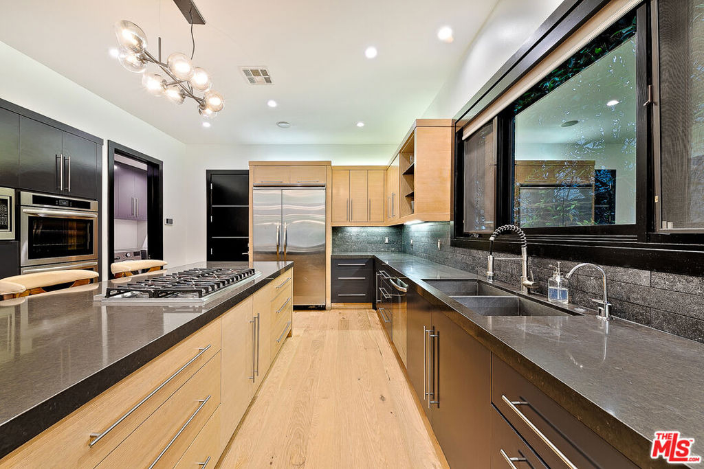 419 N Edinburgh Avenue - Photo 15
