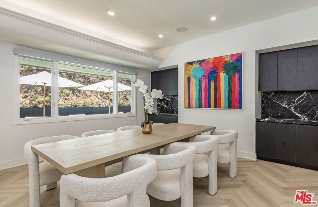 502 Evelyn Place - Photo 10