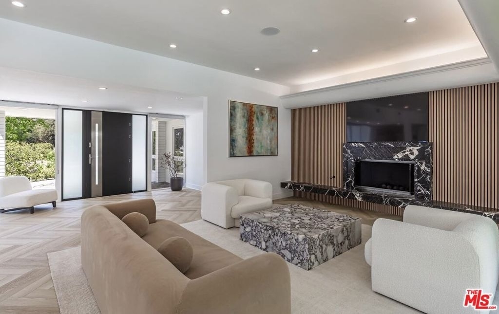 502 Evelyn Place - Photo 5