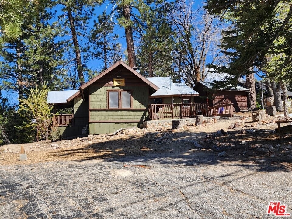 809 Talmadge Road - Photo 0