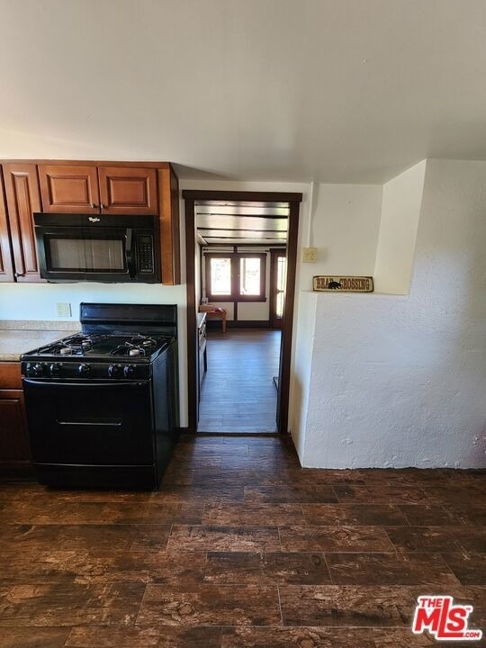 809 Talmadge Road - Photo 10