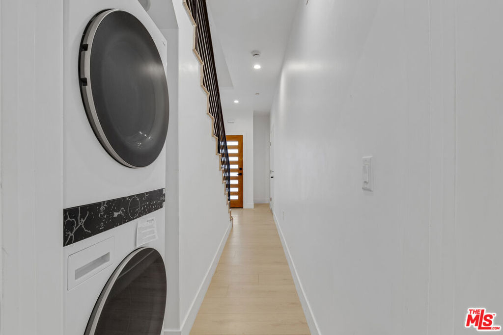 438 E 28th Street - Photo 25