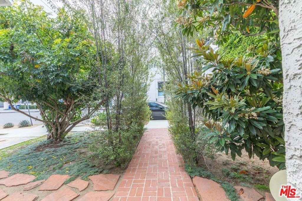 3226 Hutchison Avenue - Photo 21