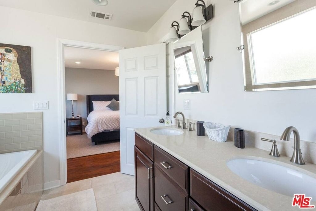 3226 Hutchison Avenue - Photo 9