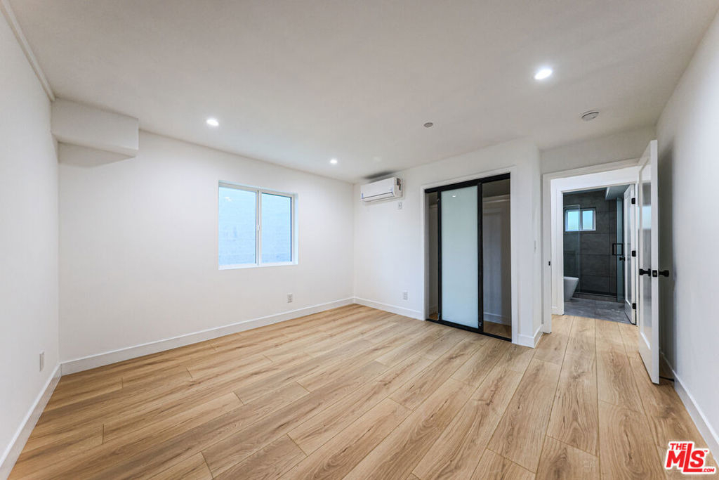 1525 S Carmelina Avenue - Photo 12