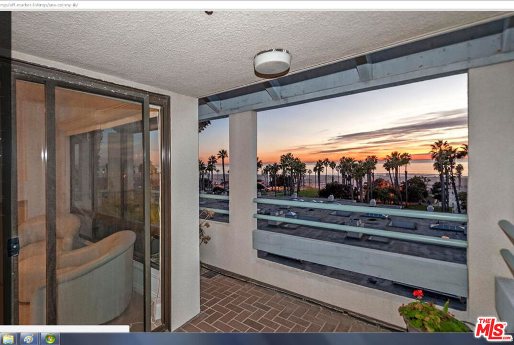 110 Ocean Park Boulevard - Photo 1