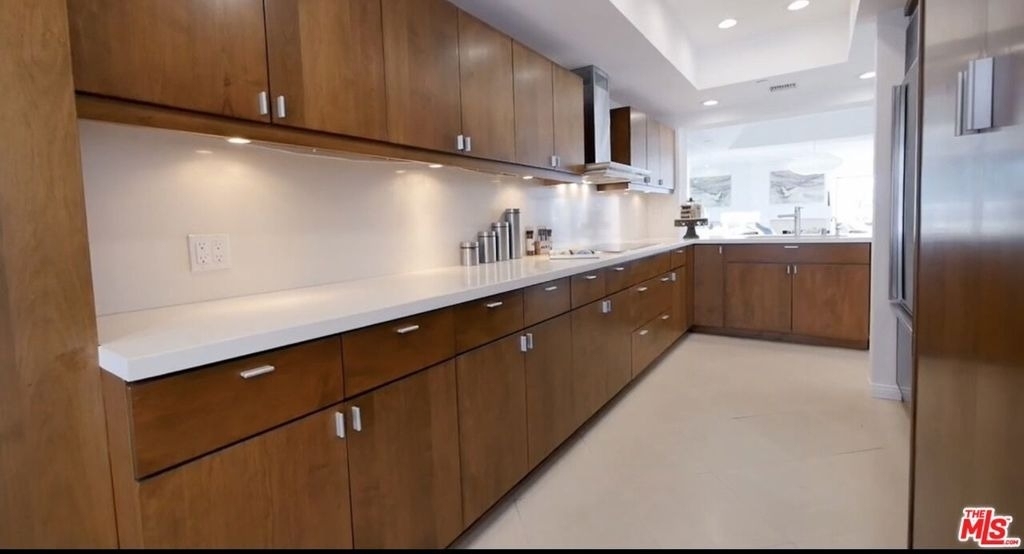 110 Ocean Park Boulevard - Photo 8