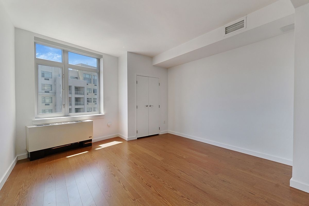 College Point Boulevard - Photo 20