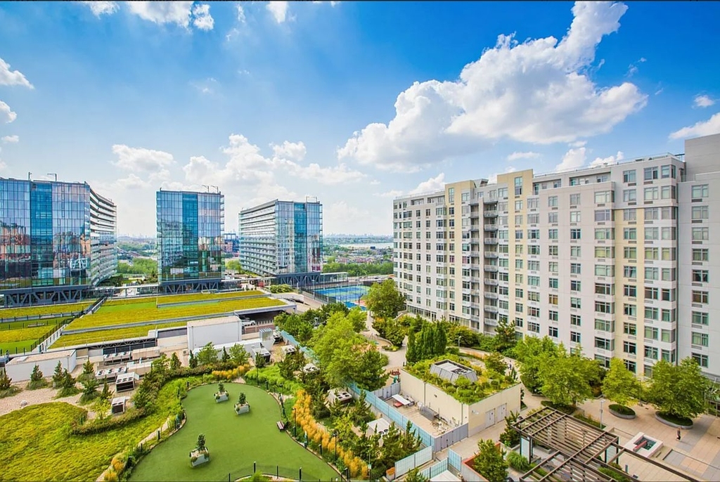 College Point Boulevard - Photo 10