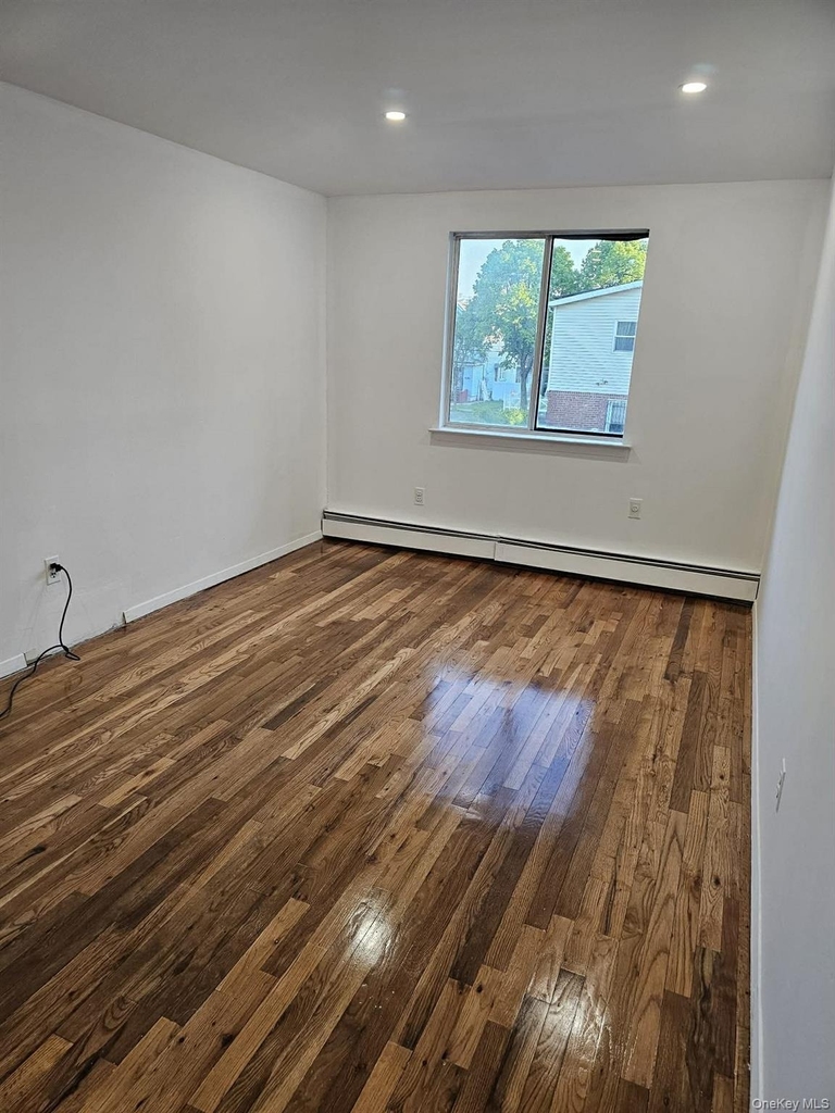 179-12 145th Avenue - Photo 2