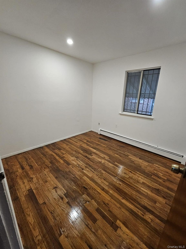 179-12 145th Avenue - Photo 3