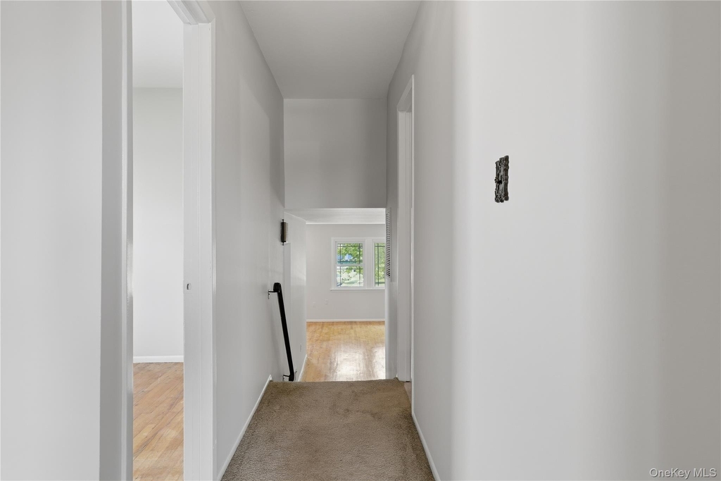 57-04 Cloverdale Boulevard - Photo 30