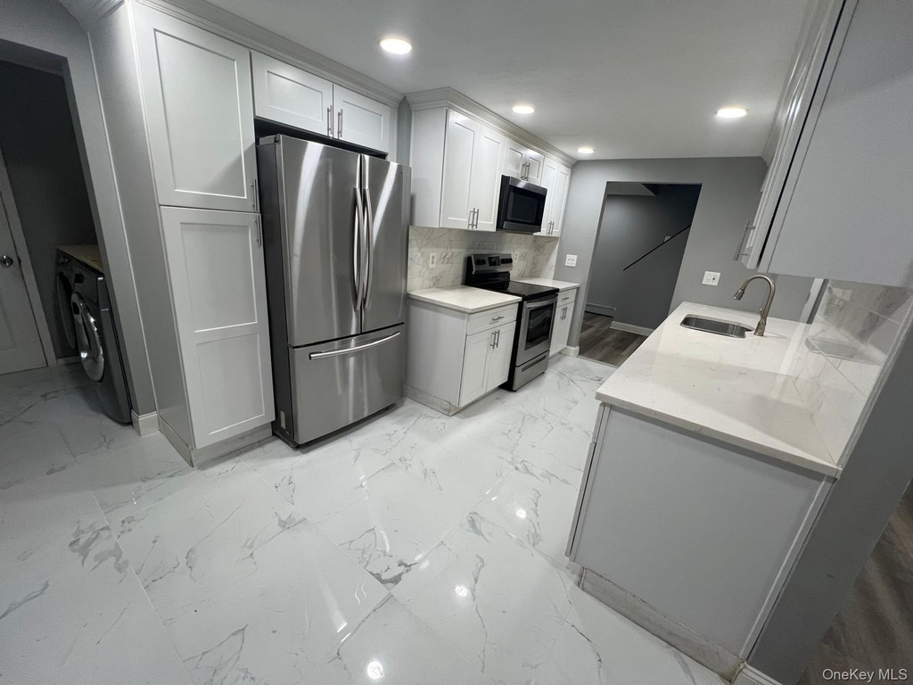 15 Beach Avenue - Photo 17