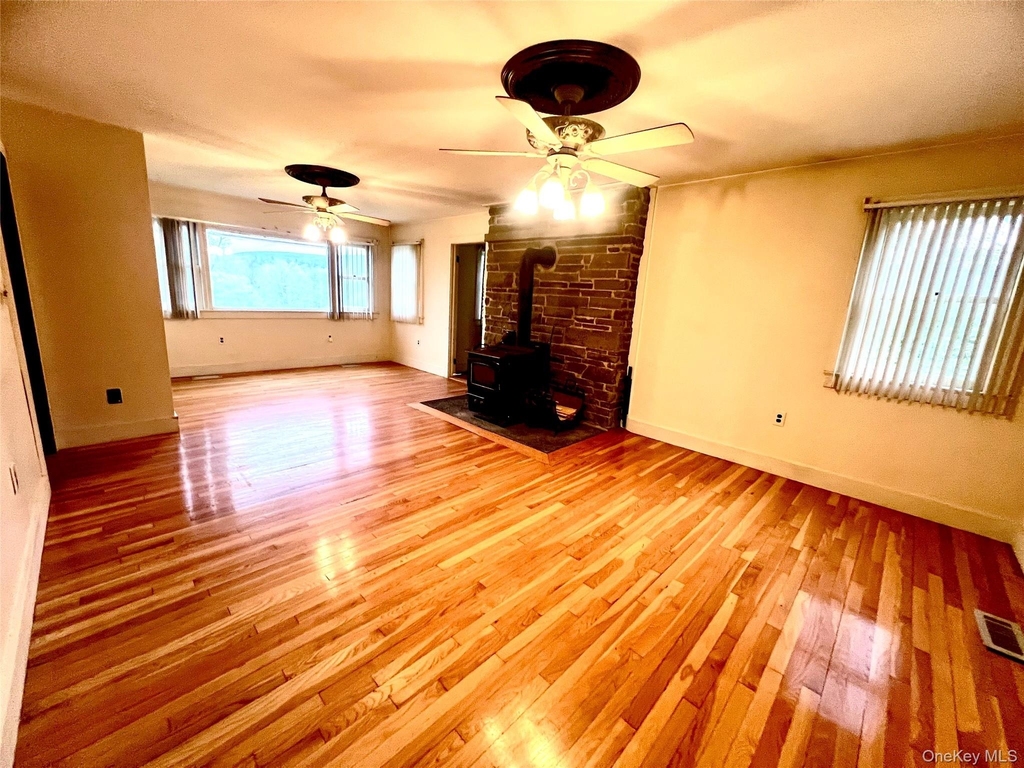 57 Hubbard Road - Photo 2