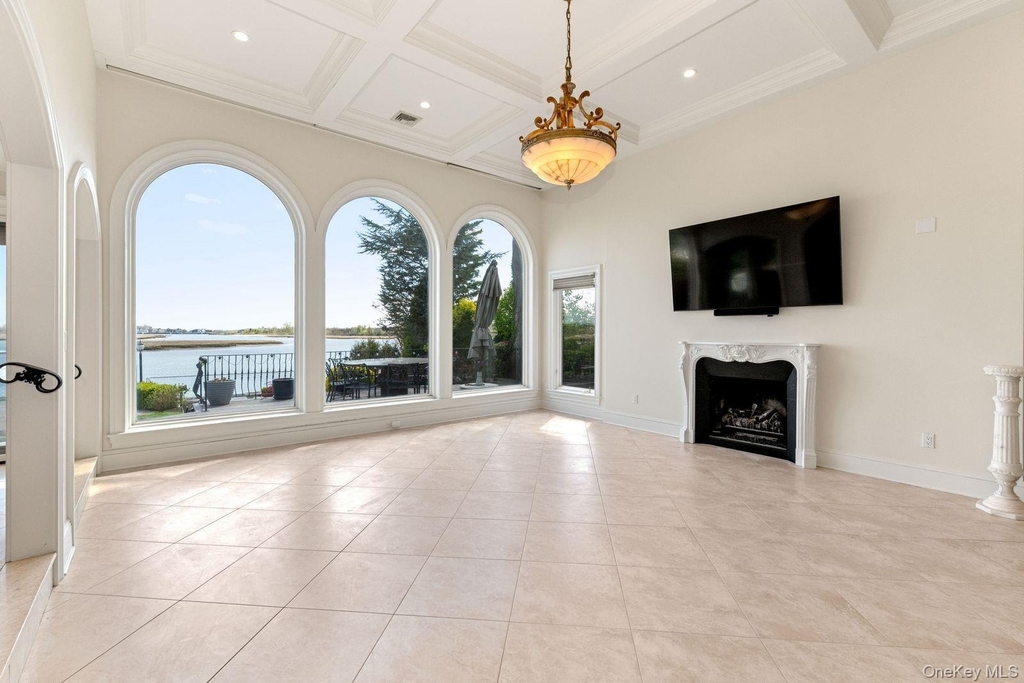 49 Harborview W - Photo 15