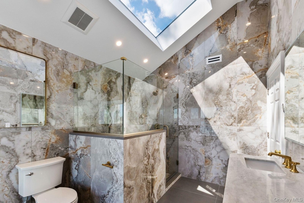 49 Harborview W - Photo 8