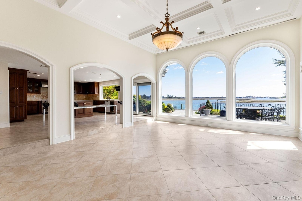 49 Harborview W - Photo 14