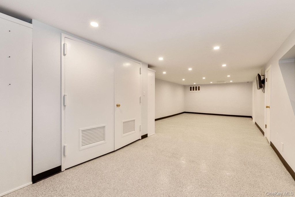 49 Harborview W - Photo 13