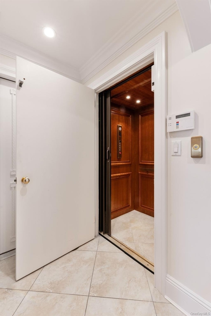 49 Harborview W - Photo 6