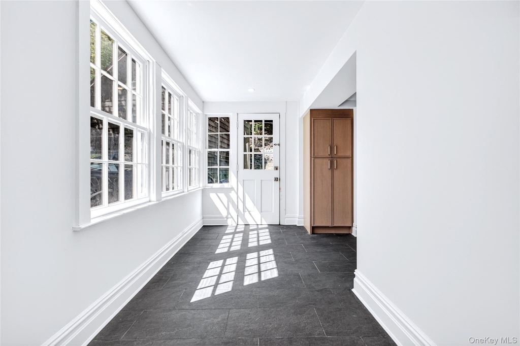 94 Main Street - Photo 5