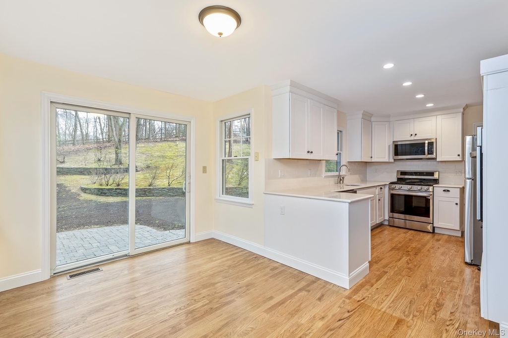 451 River Road - Photo 12