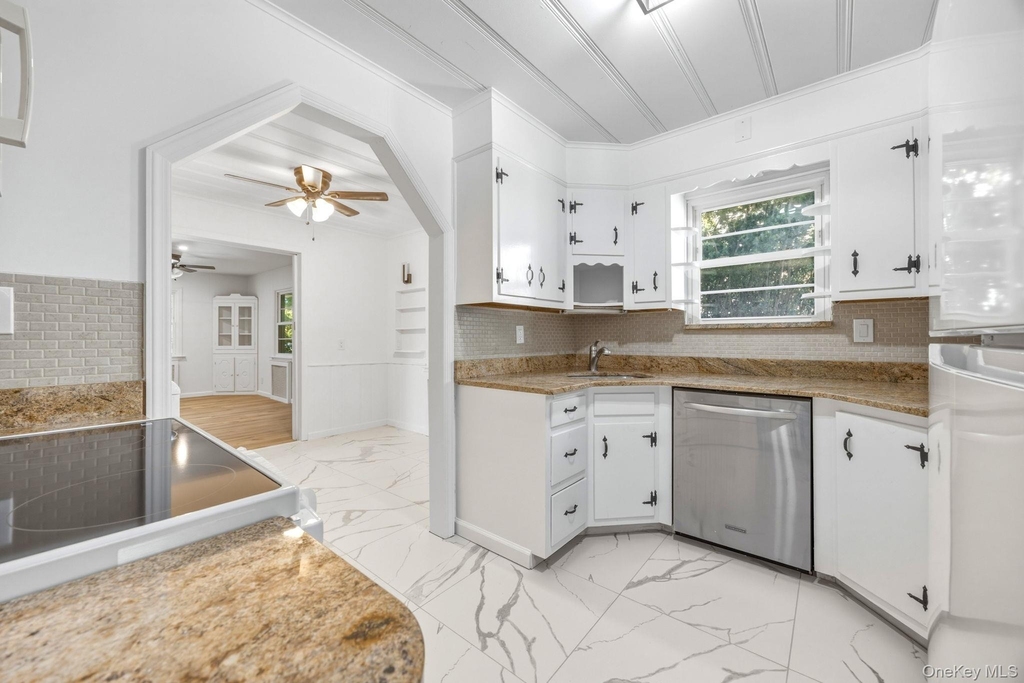 168 Lenox Avenue - Photo 7