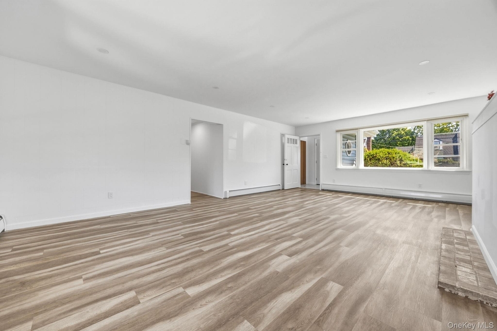 168 Lenox Avenue - Photo 2