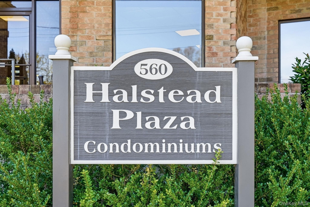 560 Halstead Avenue - Photo 15