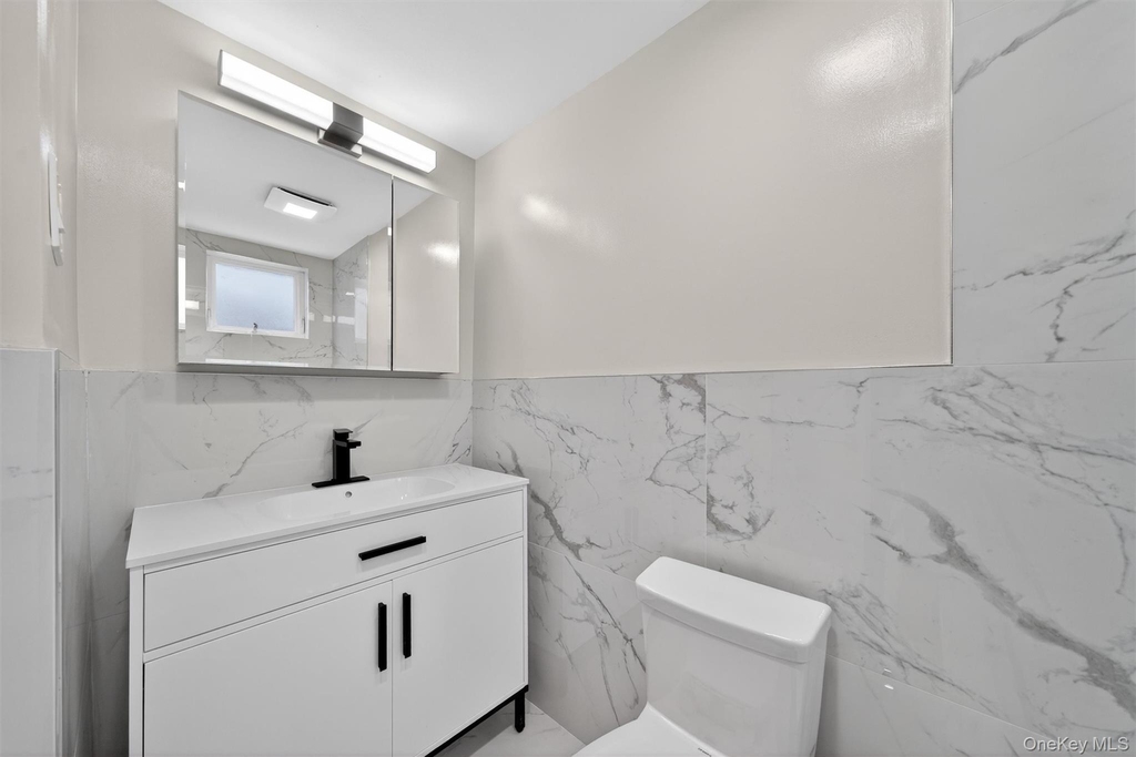 303 Main Street - Photo 5