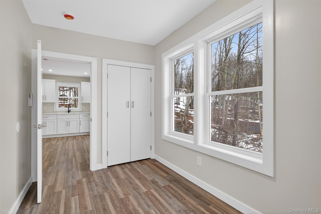 303 Main Street - Photo 7