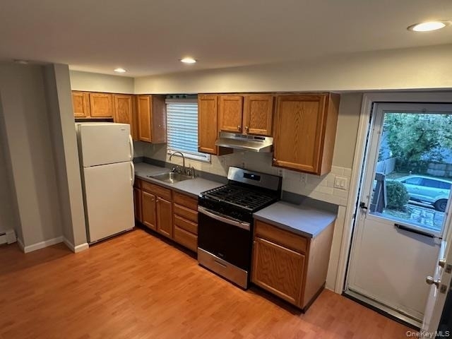 44 1/2 Avenue A - Photo 2