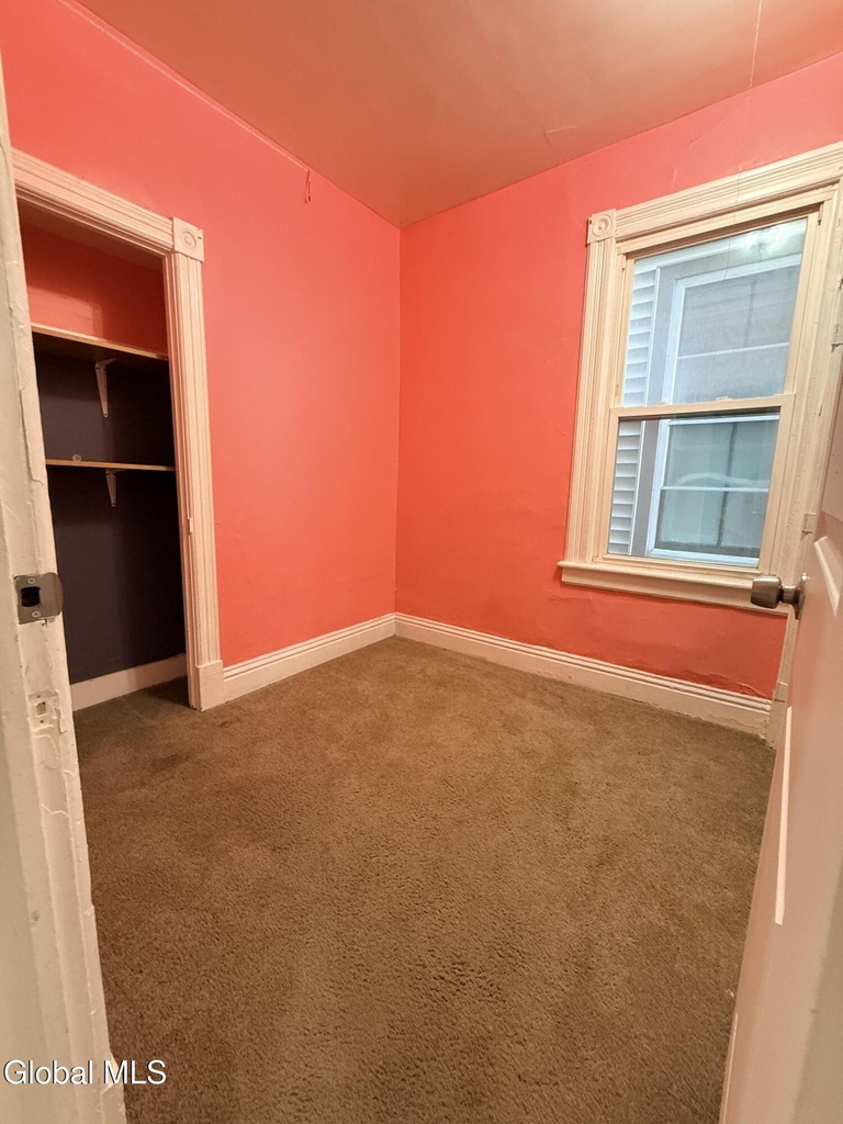 412 2nd Street - Photo 4