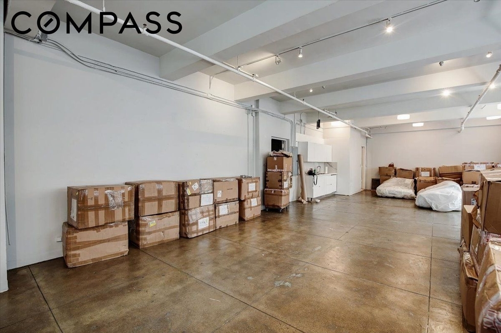 146 W 29th Street - Photo 3