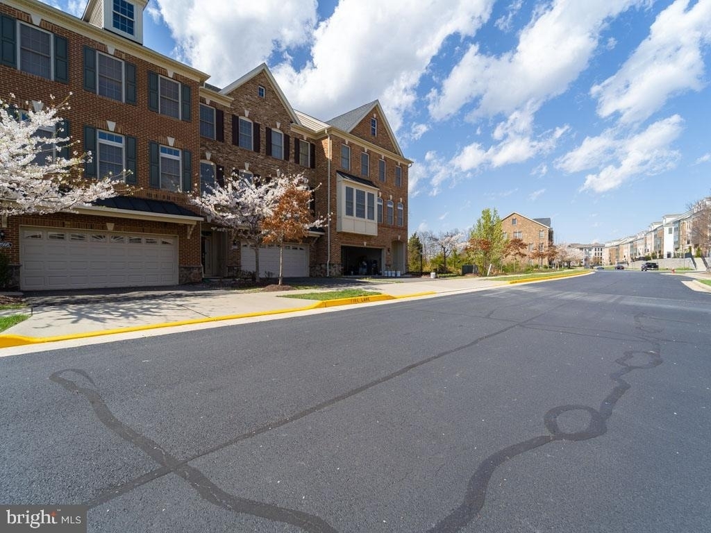 22595 Windsor Locks Square - Photo 4