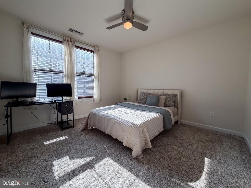13723 Neil Armstrong Avenue - Photo 10