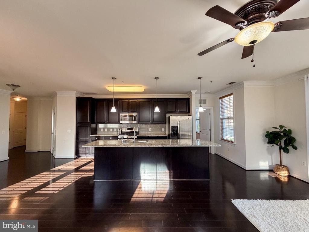 13723 Neil Armstrong Avenue - Photo 5