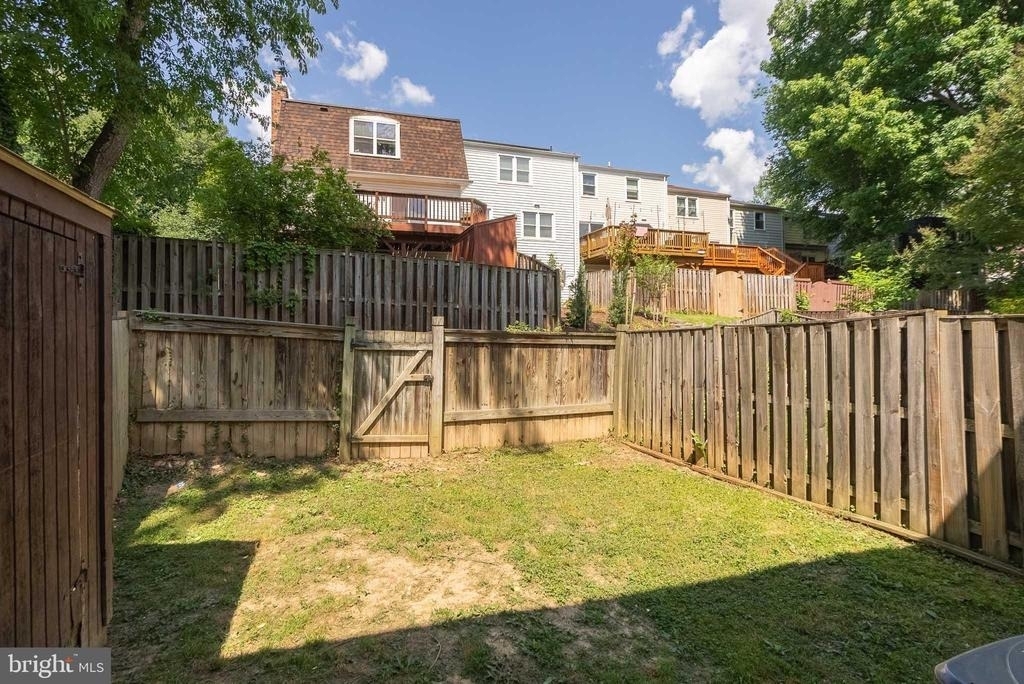 3048 Silent Valley Drive - Photo 30