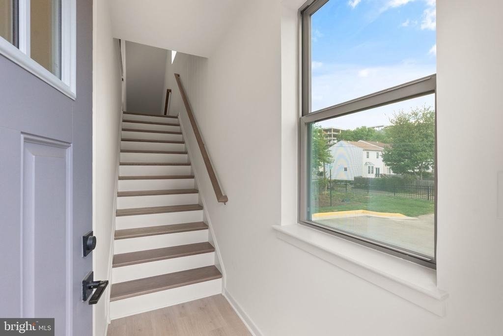 6230 Folly Lane - Photo 8