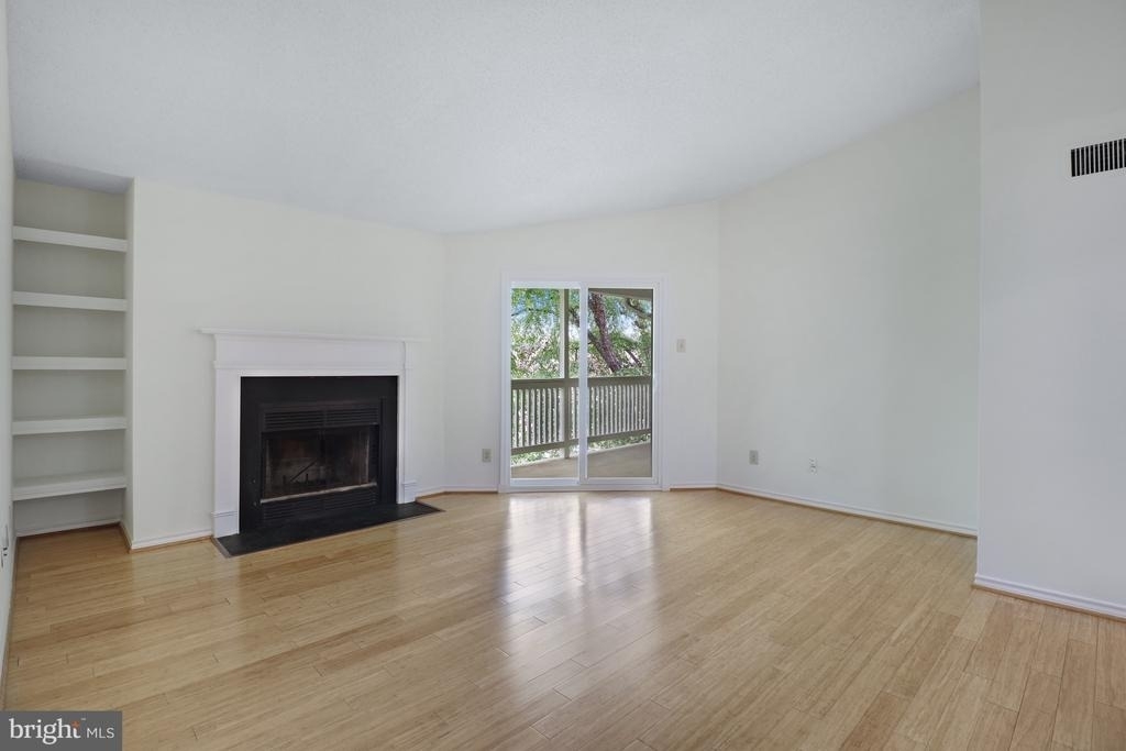 1535 Lincoln - Photo 4