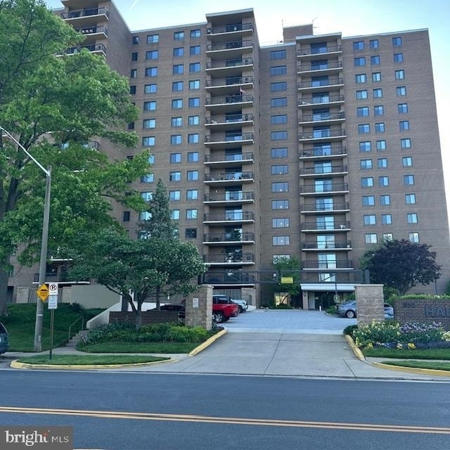 200 N Pickett Street - Photo 0
