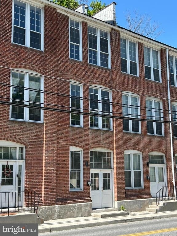 47 Baltimore Street - Photo 0