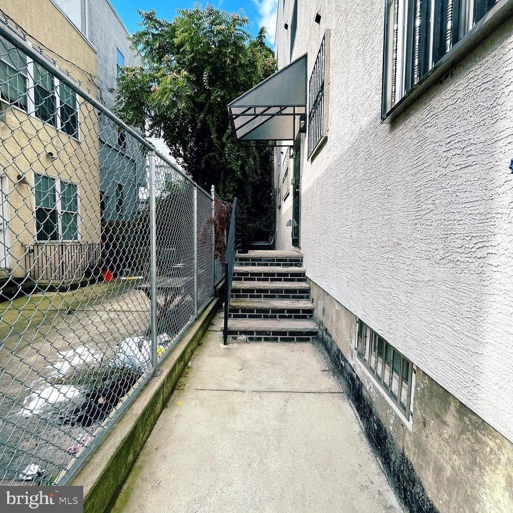 1306 N Carlisle Street - Photo 18