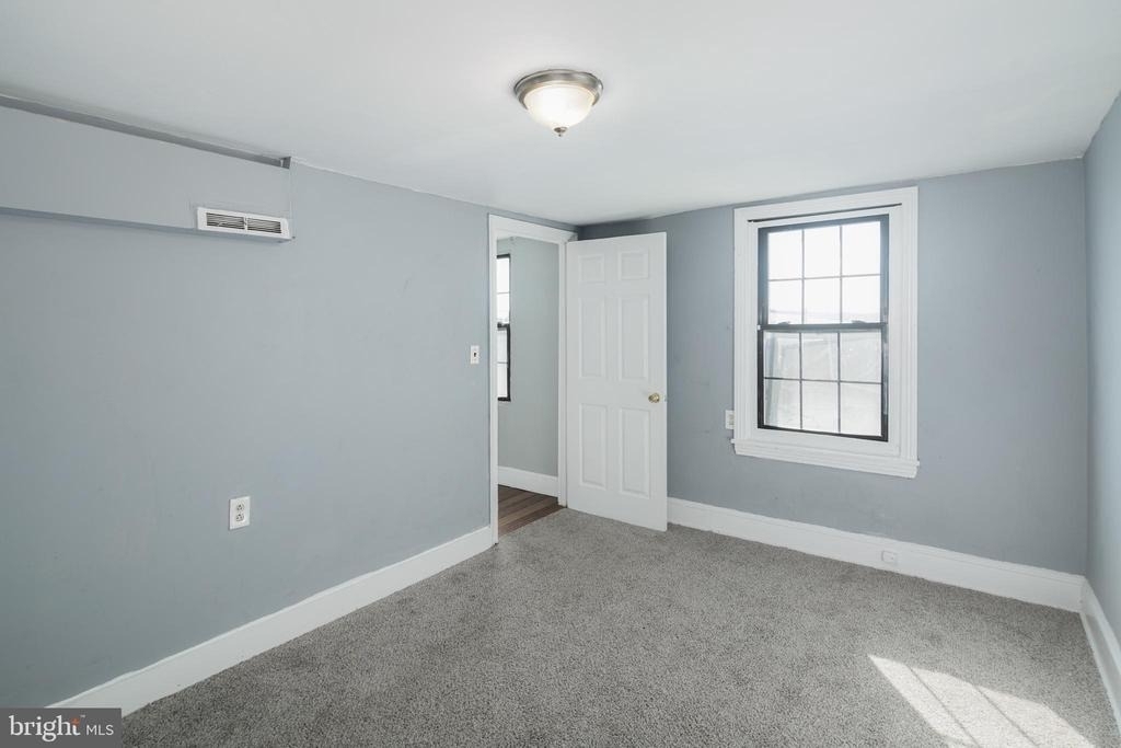 184 E Huntingdon Street - Photo 7